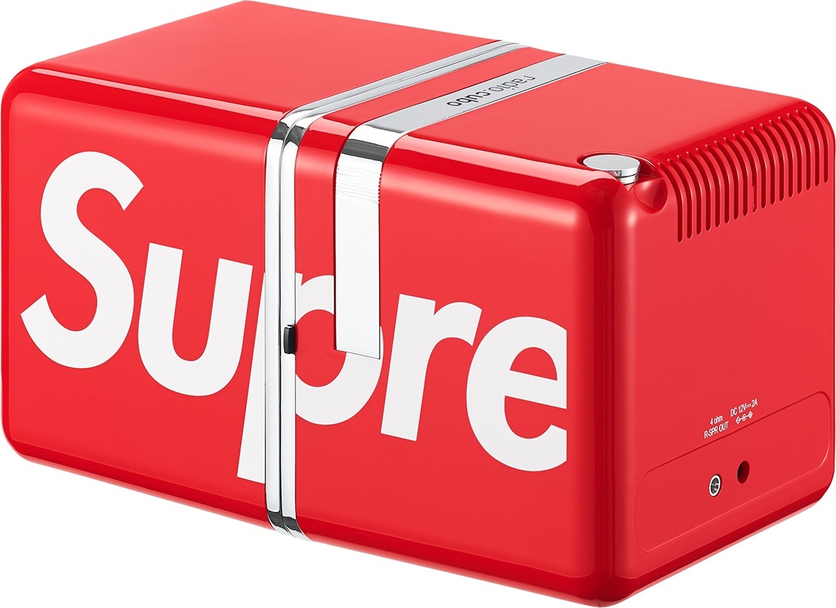 Supreme®/Brionvega radio.cubo view 2